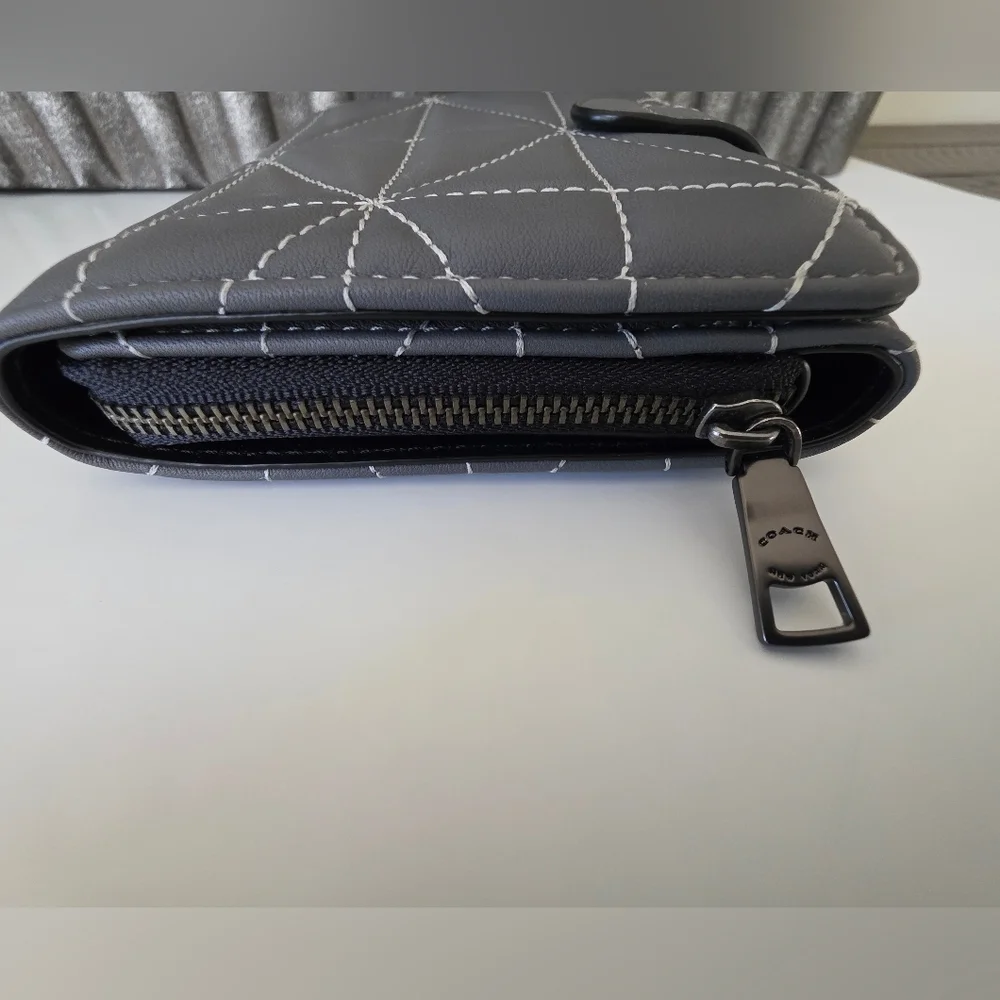 Coach Quilted Leather Large Accordion Zip Wallet Heather Grey/Black-NWT